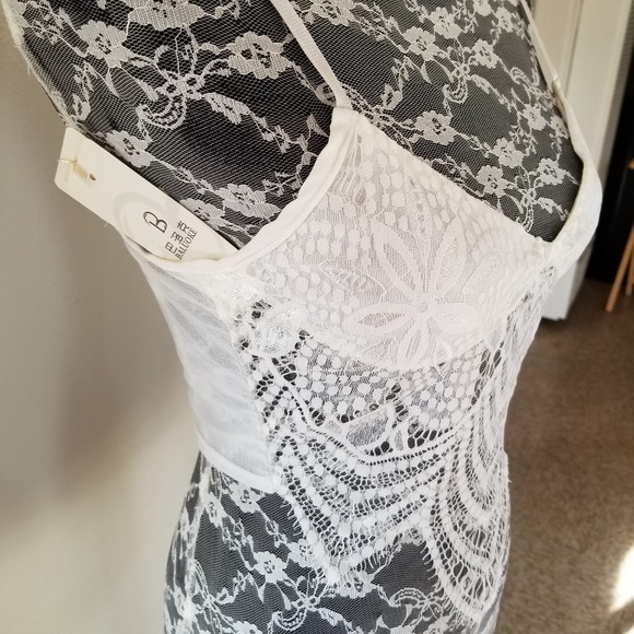 Last One! Lace Bralette - Picture 4 of 8